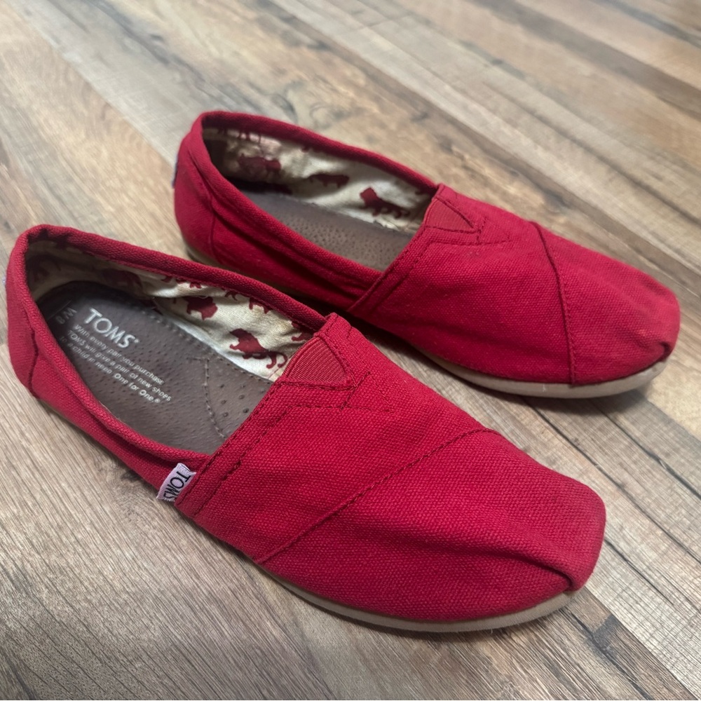TOMS Alpargata Red Canvas Classic Slip On Shoes Comfort Espadrille – Size 8